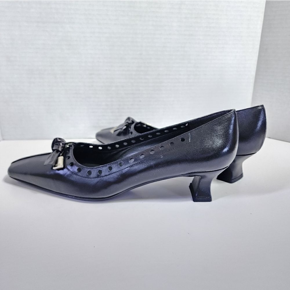 Stuart Weitzman  - Picture 9 of 13